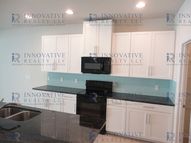 Foto del edificio - 3BR/2.5BA Town Home in Aloma Trails Commun...