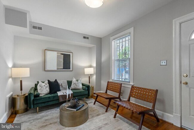 Foto del edificio - 1816 Rosedale St NE