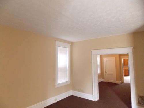 Building Photo - 213 E Garfield St