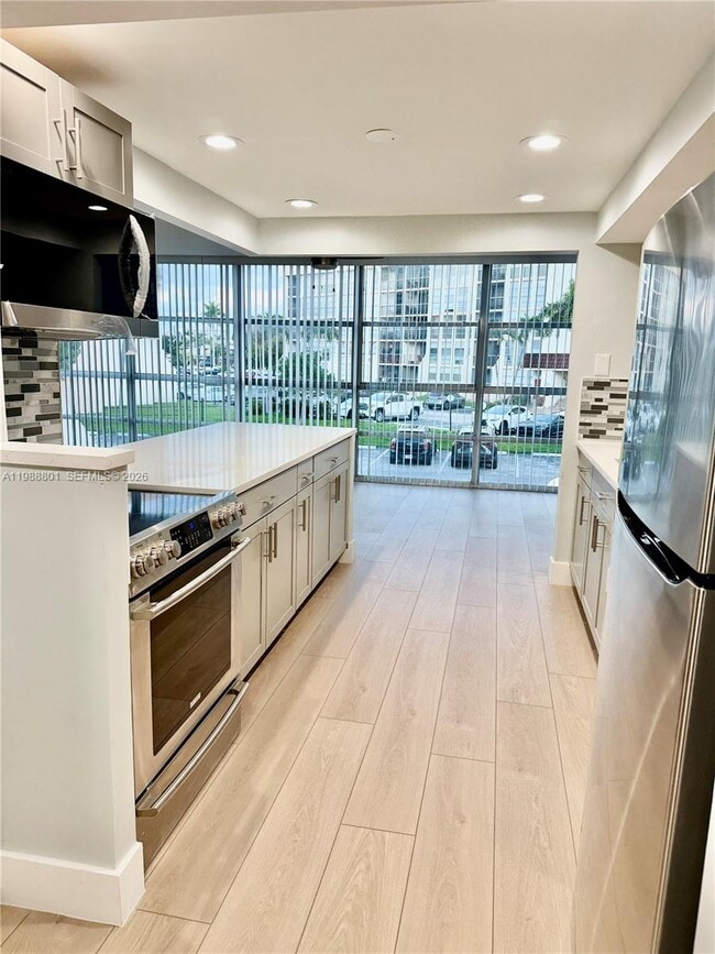 Building Photo - 601 Three Islands Boulevard
