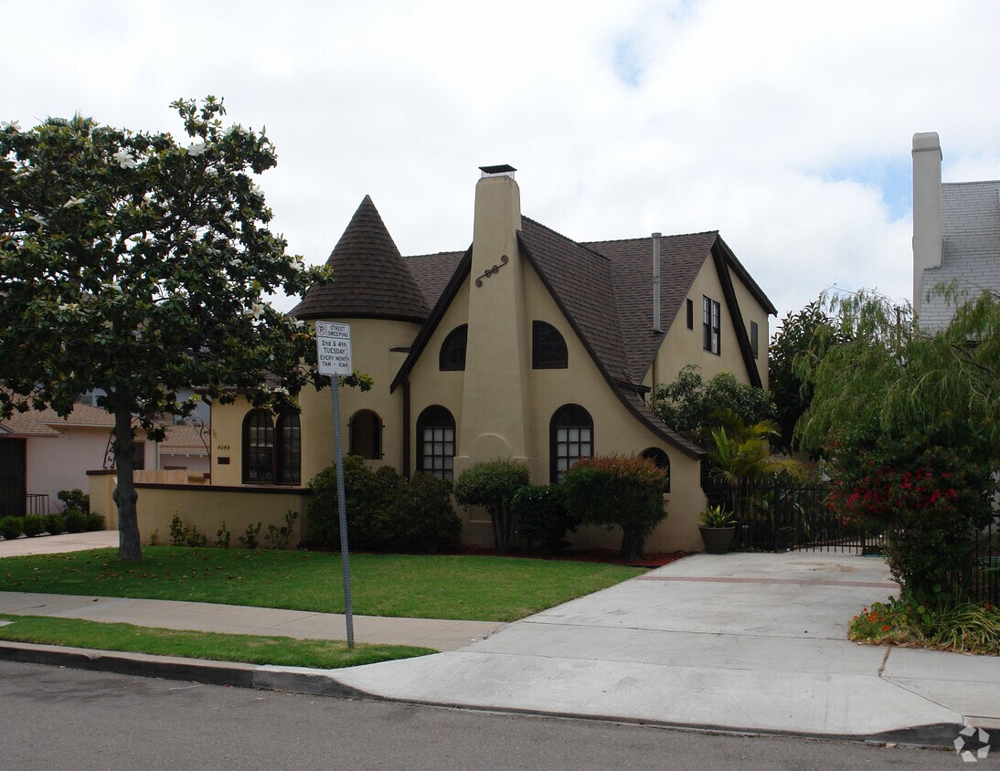 Primary Photo - 4040-4044 Hamilton St