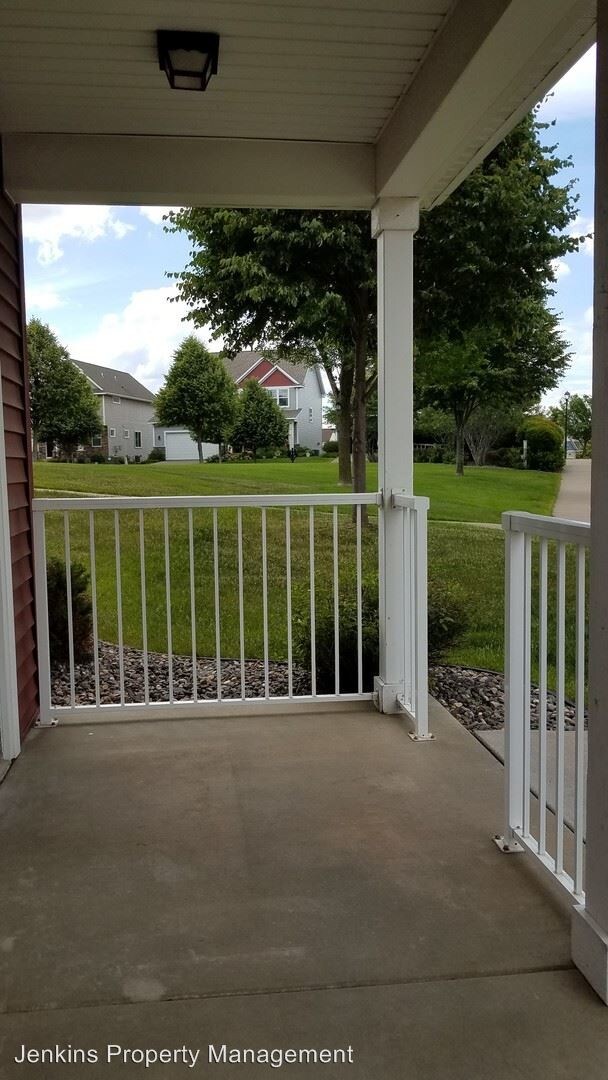 Foto del edificio - 3 br, 2 bath House - 16 Hope Circle