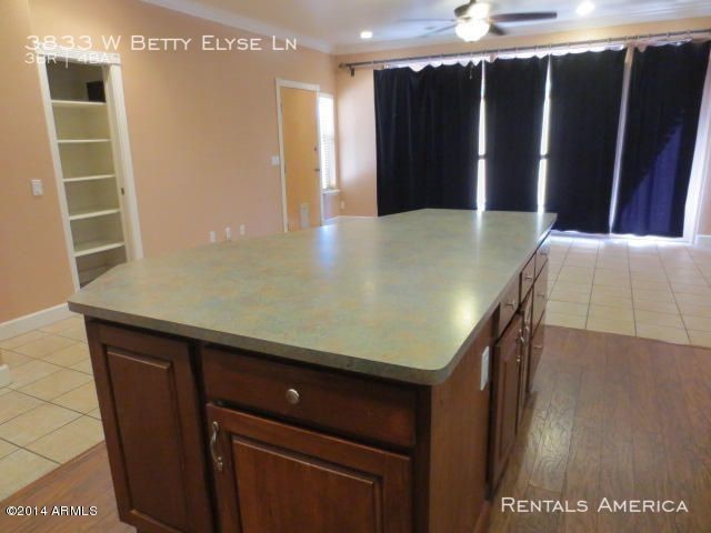 Building Photo - Nice Custom Home w/ 3 Master Suites!