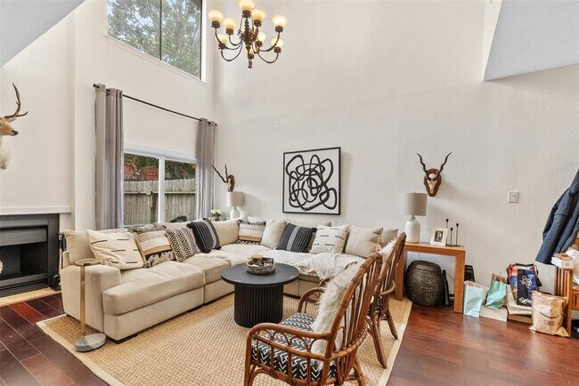 Building Photo - 2220 Bering Dr