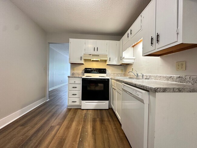 Foto del edificio - Condo for rent in Grayson Valley