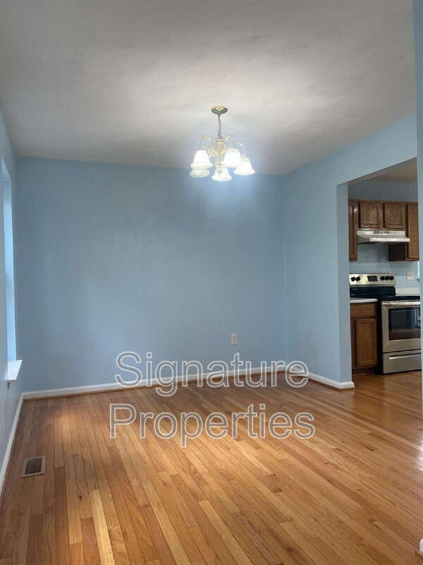 Foto del edificio - 4812 Nelms Ln NE