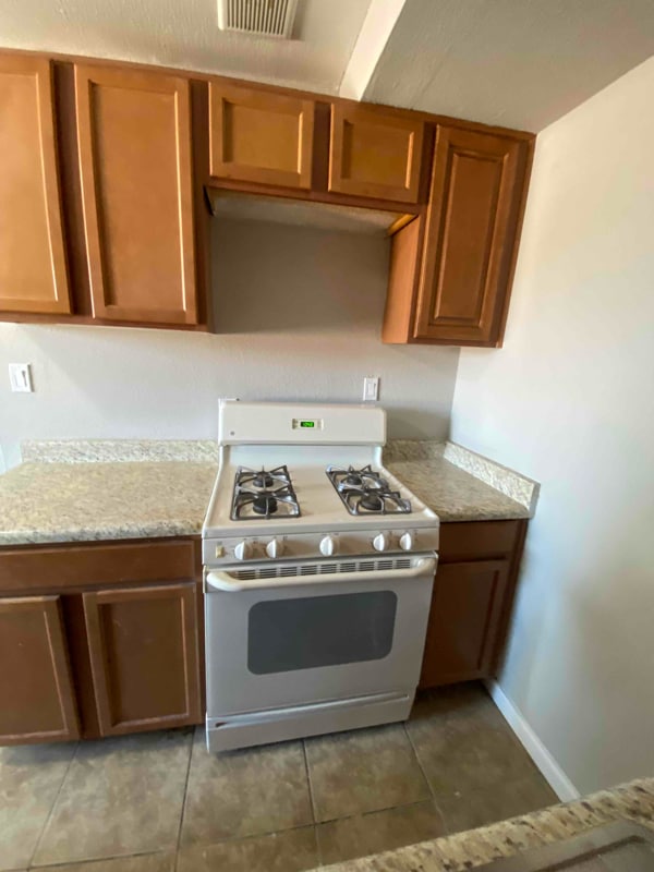 Building Photo - 417 N 32nd Pl