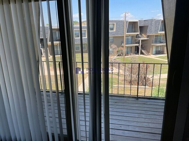 Foto del edificio - 2902 S Osage Ave