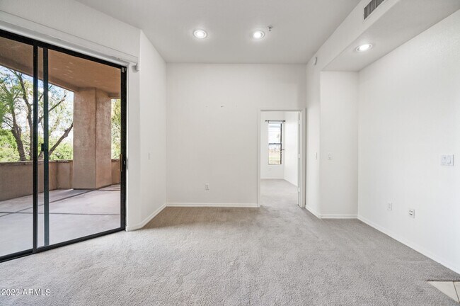 Foto del edificio - 7027 N Scottsdale Rd