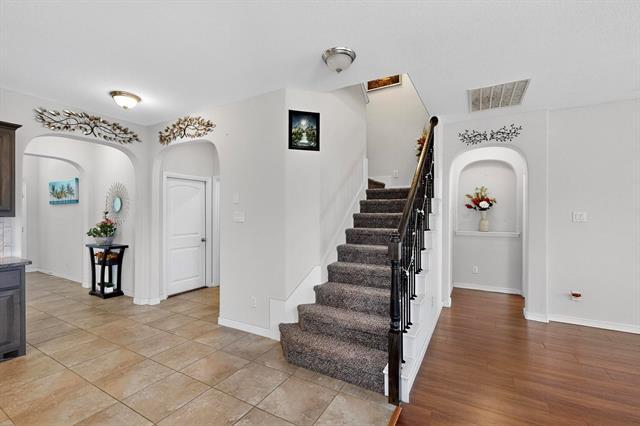 Building Photo - 9137 Grovehurst Rd