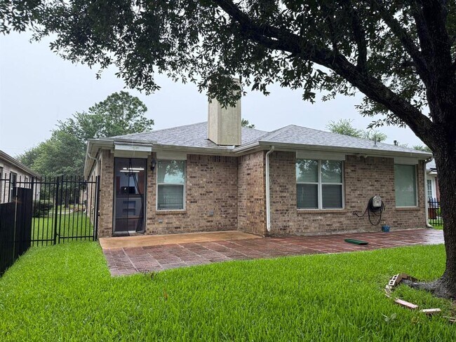 Foto del edificio - 10330 Marble Crest Dr