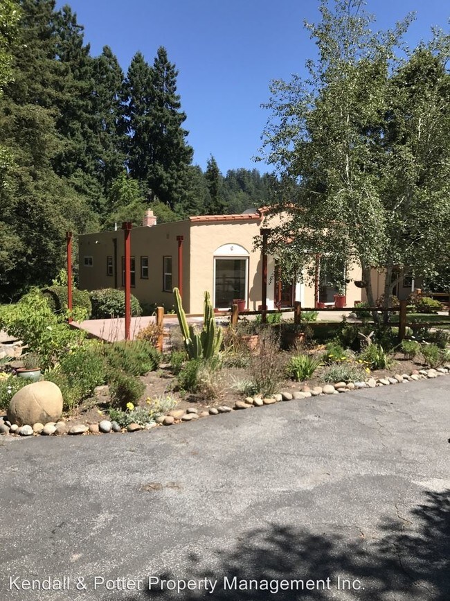 Foto del edificio - 2487 Old San Jose Rd