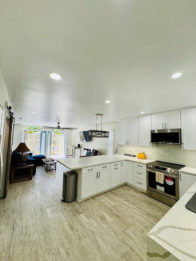 Photo - 738 Dover Ct (San Diego, CA)