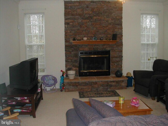 Building Photo - 7922 Eagle View Dr