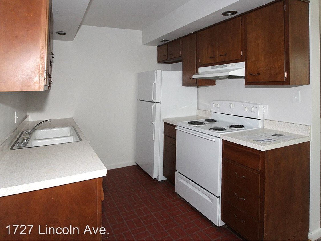 Foto del edificio - 2 br, 1 bath Apartment - 1727 Lincoln Rd.