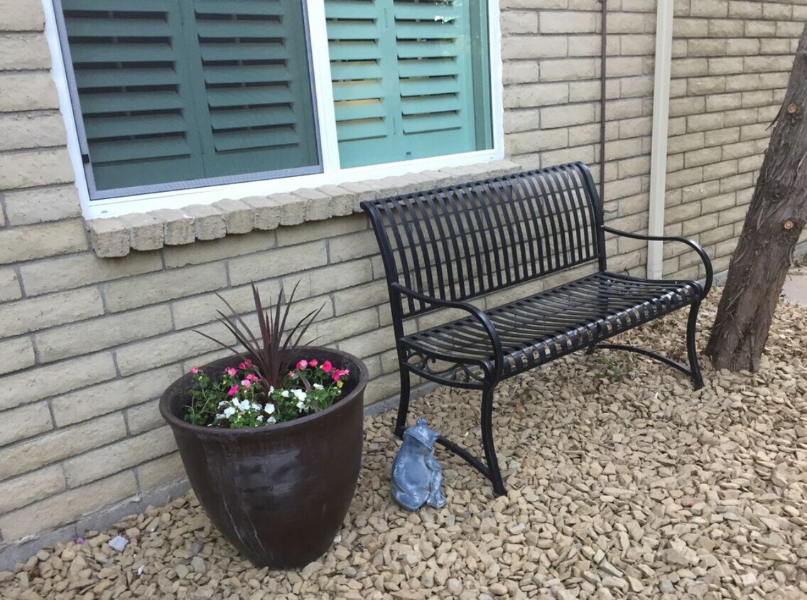 Foto principal - 1628 Lindley Dr