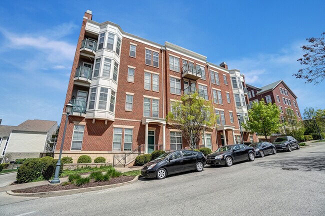 Building Photo - 252 Stetson St