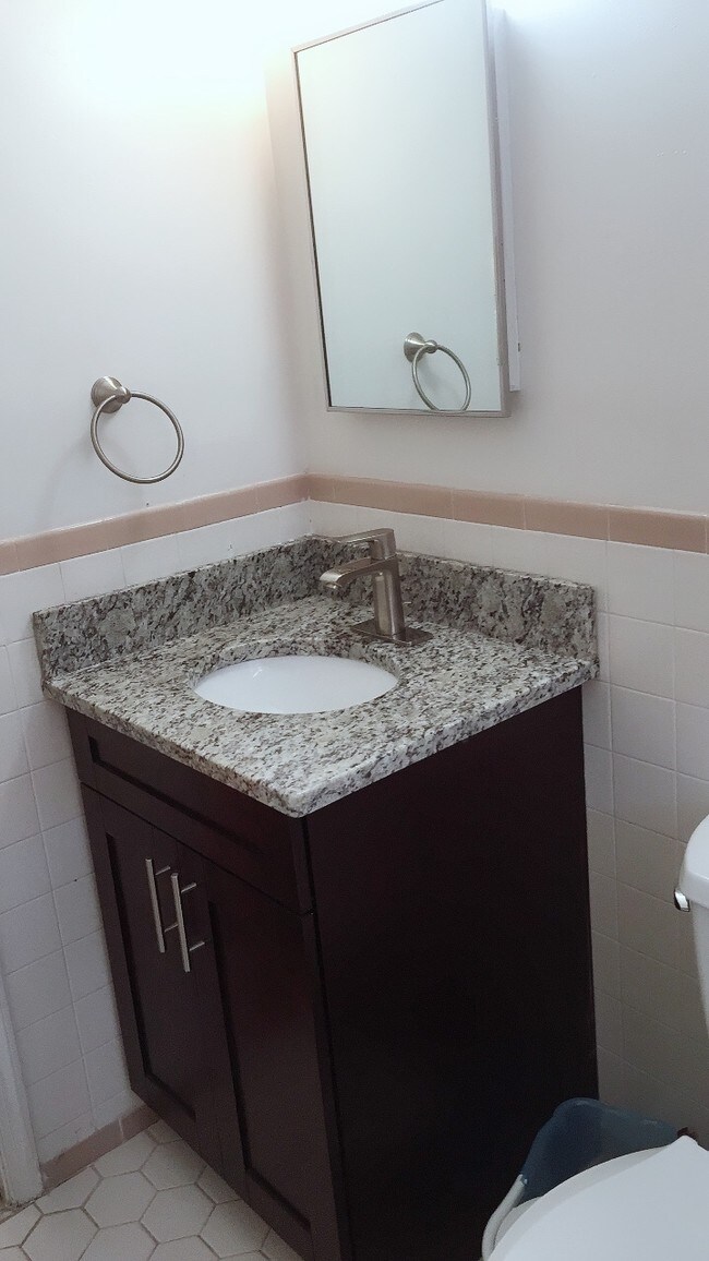 Foto del edificio - 1849 Ego Dr