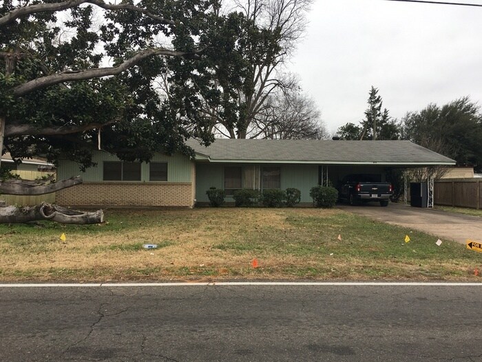 Primary Photo - Shreve Island - Clean 3 bedroom, 2 bath