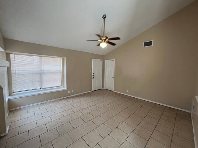Foto del edificio - 5962 Burning Sunrise Dr., San Antonio, TX....