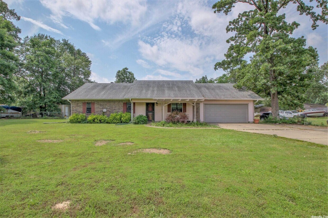 18305 MacArthur Dr, North Little Rock, AR 72118 House Rental in North