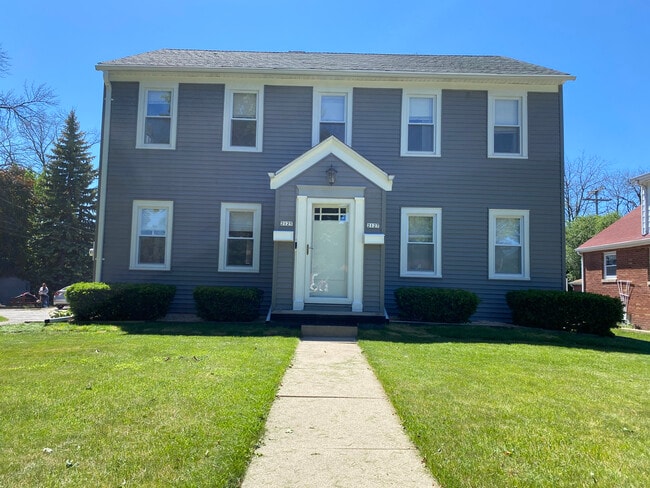 Building Photo - 2127 S 102nd St