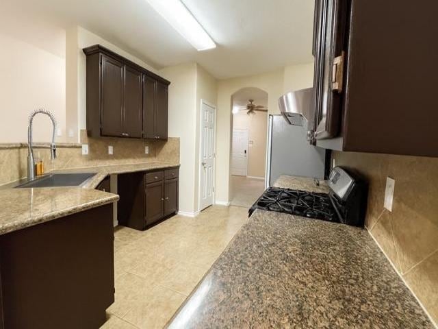 Foto del edificio - 11201 Pedrosa St