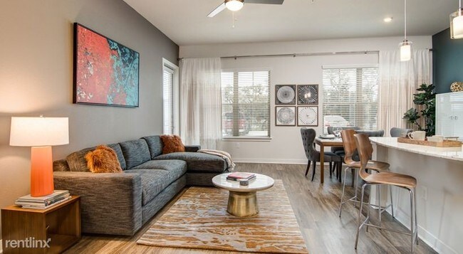 Foto del edificio - 18060 Tuscany Stone