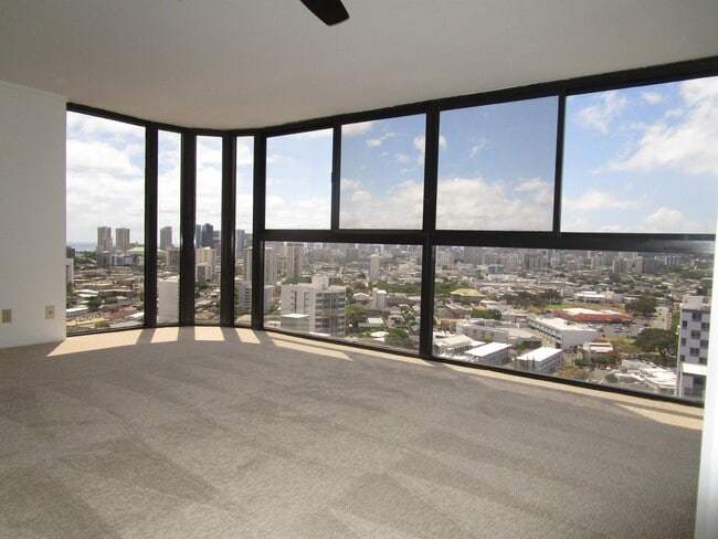 Building Photo - 2724 Kahoaloha Ln