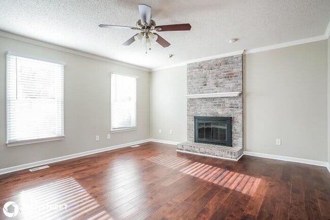 Building Photo - 5906 High View Rd, Greensboro, NC 27410
