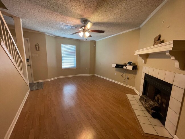 Foto del edificio - Condo: Jefferson Towne