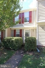 Building Photo - 1544 Woodcrest Dr