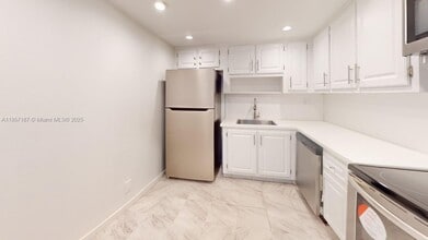 Building Photo - 500 Three Islands Boulevard