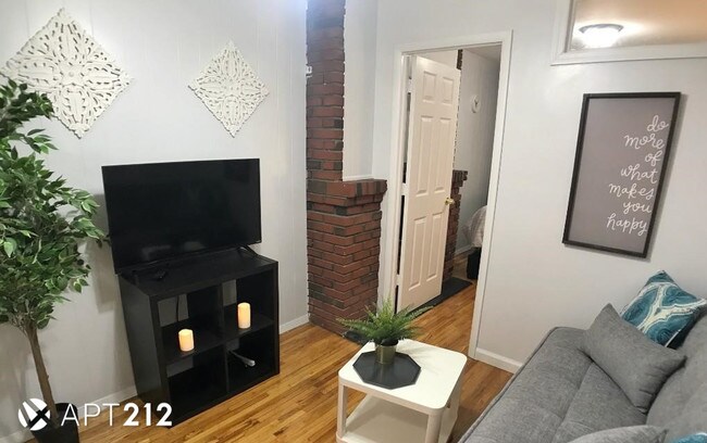 Foto del edificio - 333 E 33rd St