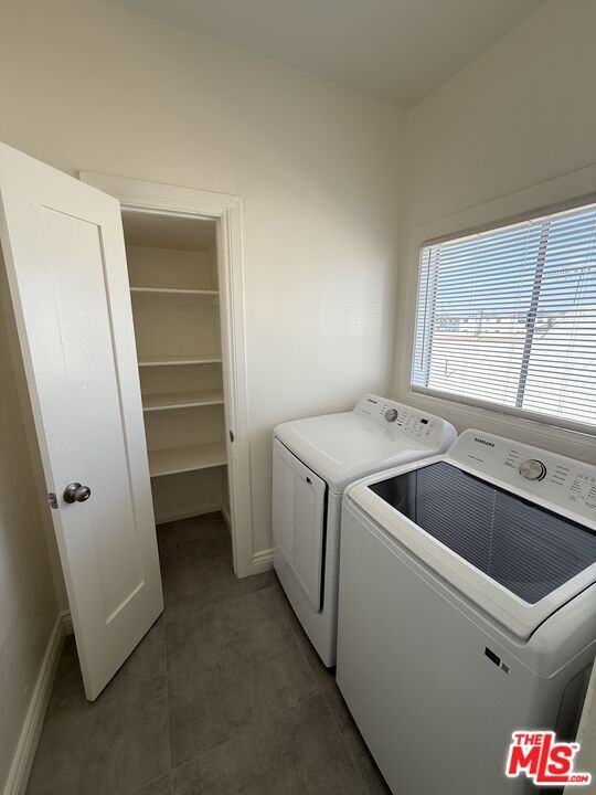 Foto del edificio - 1462 W 36th St