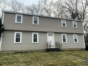 Building Photo - 405 High St