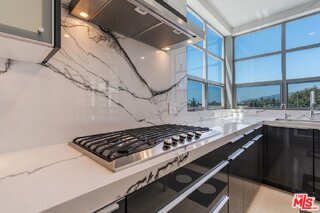 Foto del edificio - 870 Haverford Ave