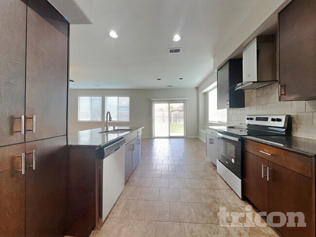 Foto del edificio - 423 Hayes St