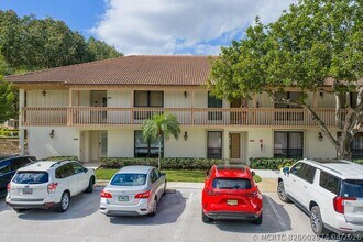 Building Photo - 505 Brackenwood Pl