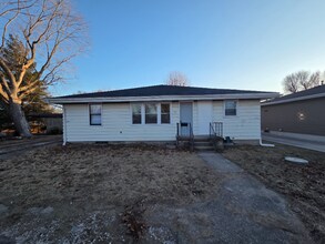 Building Photo - 301 Palmer Ave