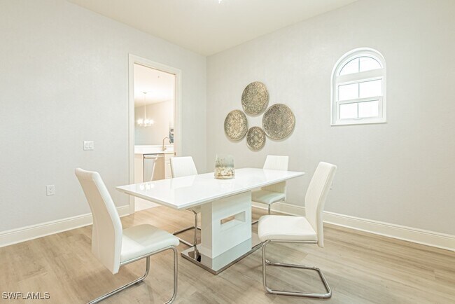 Foto del edificio - 9219 Corfu Ct