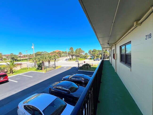 Foto del edificio - 1441 N Atlantic Ave