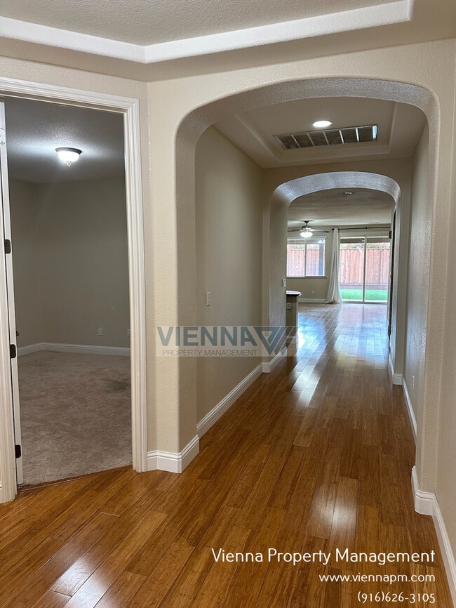 Building Photo - 7208 Artisan Cir