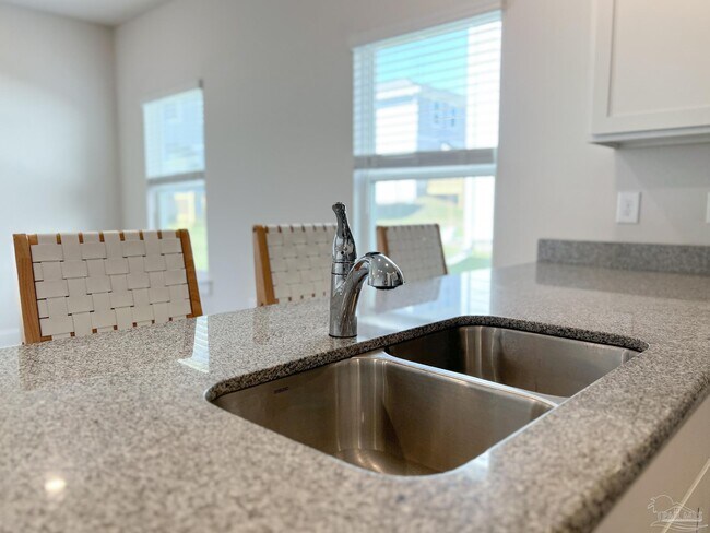 Foto del edificio - 9653 Nature Creek Blvd