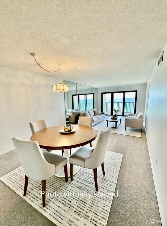 Building Photo - 10044 S Ocean Dr