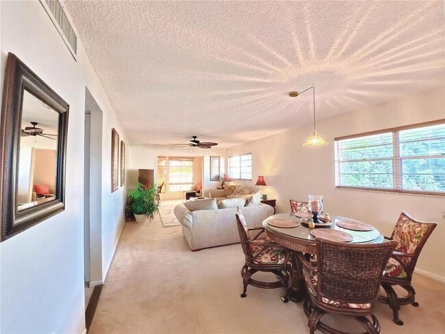 Building Photo - 102 47th Ave Dr W