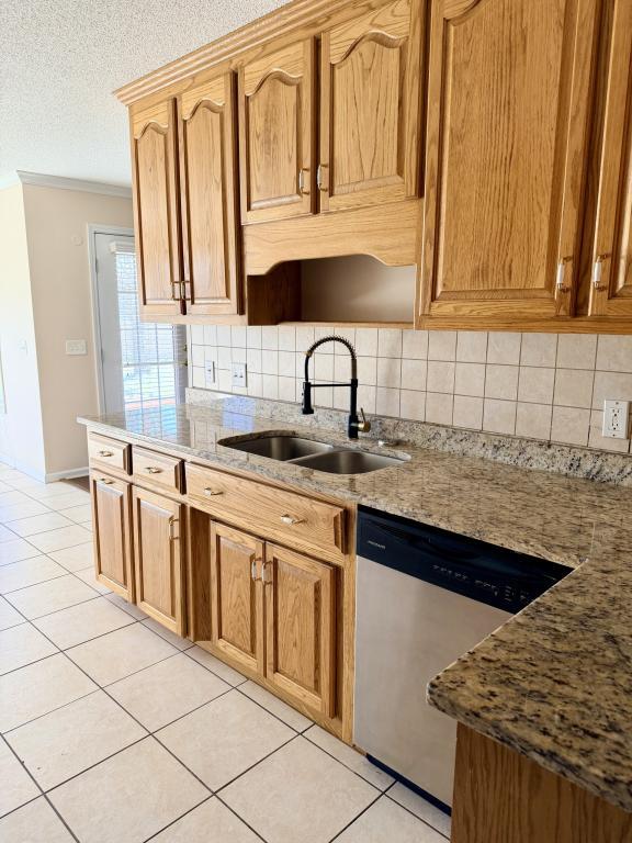 Foto del edificio - 103 Fieldstone Dr