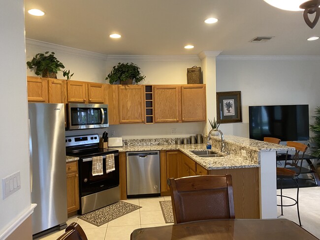 Kitchen - 8339 Mulligan Cir