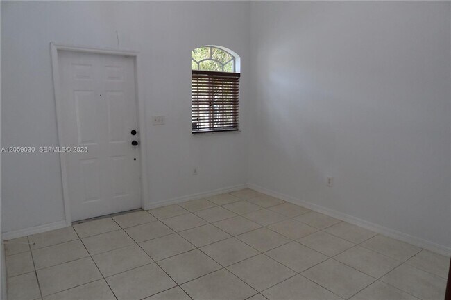 Foto del edificio - 8341 SW 124th Ave.