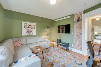 Building Photo - 2323 Elizabeth St